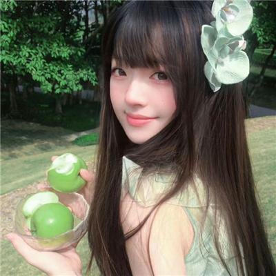 他从火光中走来